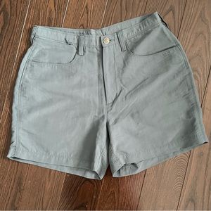 North face hiking shorts bluish grey colour 100% nylon size 8